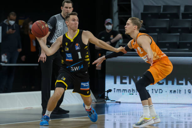 每年冬季 每年冬季